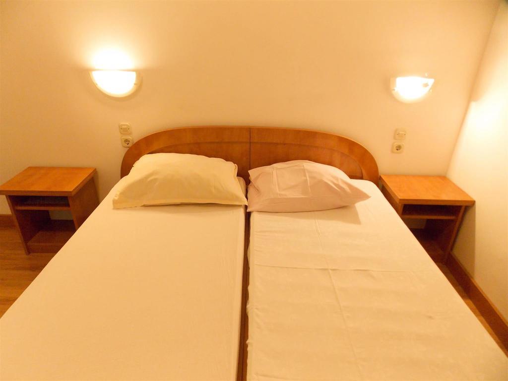 Apartments Frane (Adults Only) ノヴァリャ 部屋 写真