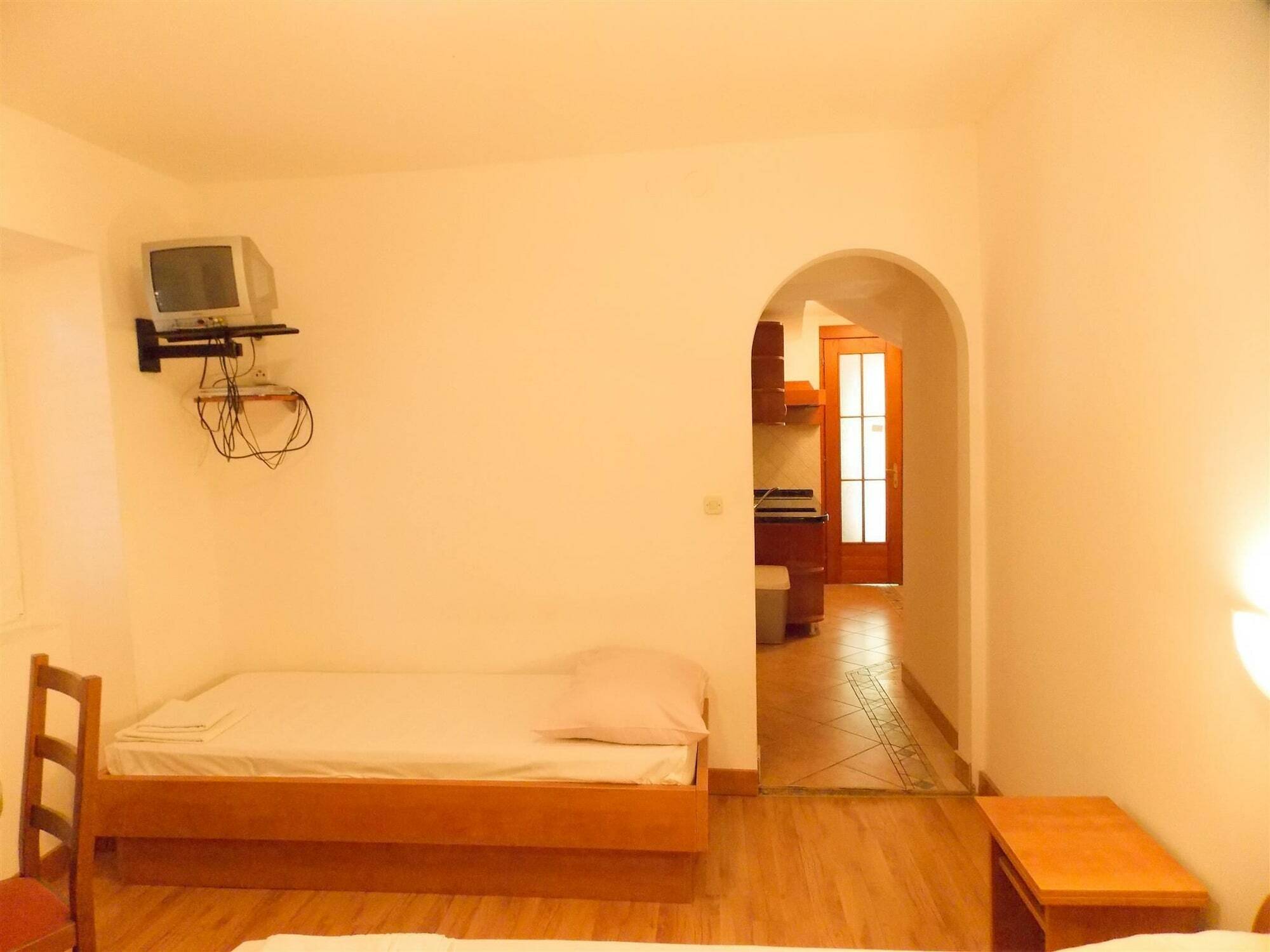Apartments Frane (Adults Only) ノヴァリャ エクステリア 写真